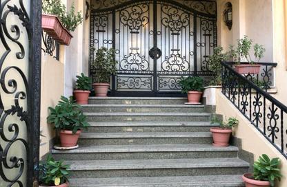 Apartment - 3 Bedrooms - 2 Bathrooms for sale in Al Narges 2 - Al Narges - New Cairo City - Cairo