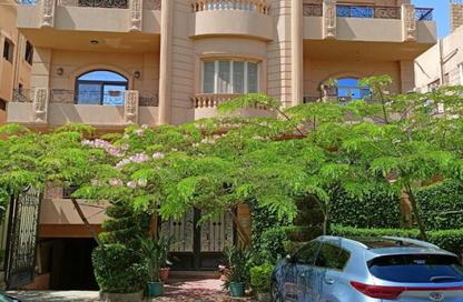 Apartment - 3 Bedrooms - 2 Bathrooms for sale in Al Narges 2 - Al Narges - New Cairo City - Cairo