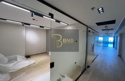 مساحات مكتبية - 7 غرف نوم - 3 حمامات للايجار في شارع التسعين الشمالي - التجمع الخامس - مدينة القاهرة الجديدة - القاهرة