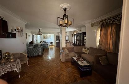 Apartment - 3 Bedrooms - 2 Bathrooms for sale in Abd Al Aziz Talaat St. - 6th Zone - Nasr City - Cairo