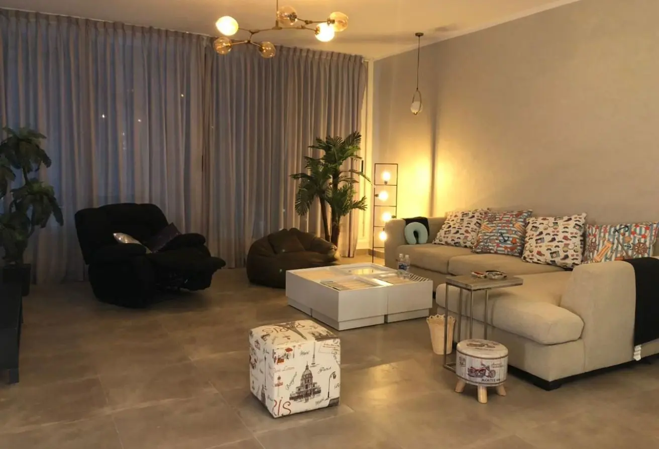 107398937 - Property Main Image
