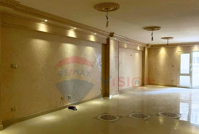 8398346 - Property Image 2