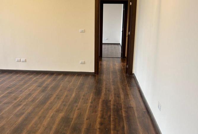 8582869 - Property Image 3