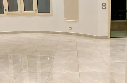 Apartment - 3 Bedrooms - 2 Bathrooms for rent in Street17 - District 3 - The 5th Settlement - New Cairo City - Cairo