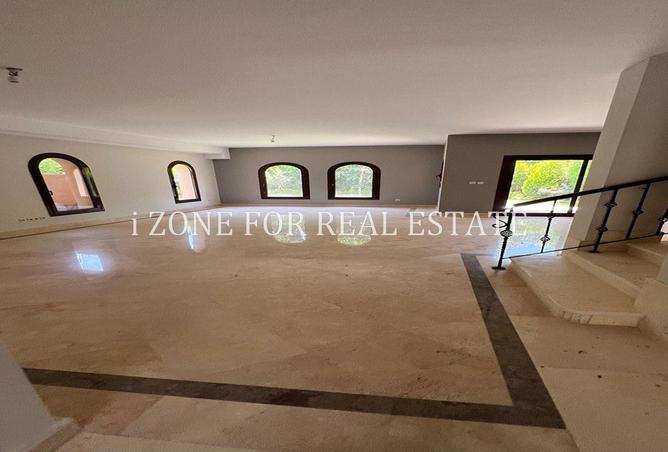 2P2h3ESzClM - Property Image 2