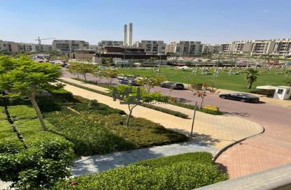 شقة - 3 غرف نوم - 3 حمامات للايجار في مون ريزيدنس - فيفث سكوير - التجمع الخامس - مدينة القاهرة الجديدة - القاهرة