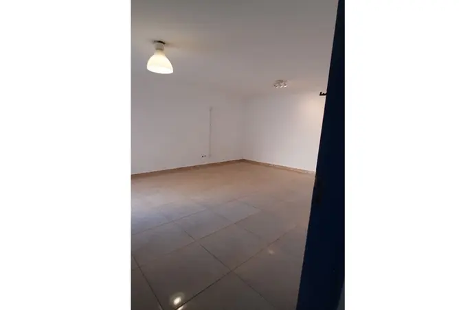 100648505 - Property Image 3