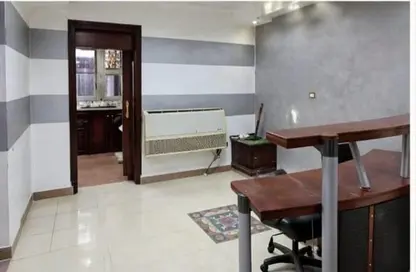 Office Space - 7+ Bedrooms - 4 Bathrooms for rent in Gameat Al Dewal Al Arabeya St. - Mohandessin - Giza