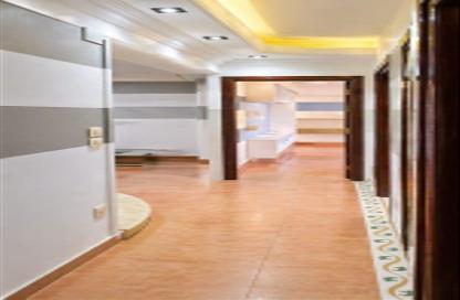 Office Space - 7+ Bedrooms - 4 Bathrooms for rent in Gameat Al Dewal Al Arabeya St. - Mohandessin - Giza