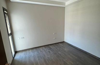 Apartment - 3 Bedrooms - 2 Bathrooms for sale in Village Views - Zed Towers - Sheikh Zayed Compounds - Sheikh Zayed City - Giza Apartment - 3 Bedrooms - 2 Bathrooms for sale in Village Views - Zed Towers - Sheikh Zayed Compounds - Sheikh Zayed City - Giza