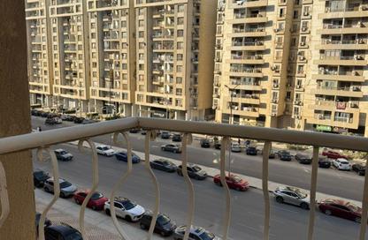 Apartment - 3 Bedrooms - 2 Bathrooms for sale in Togary St. - Zahraa El Maadi - Hay El Maadi - Cairo