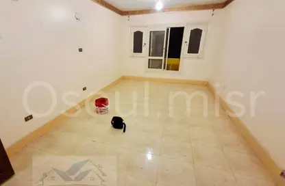 Apartment - 2 Bedrooms - 1 Bathroom for sale in 13th District - Sheikh Zayed City - Giza