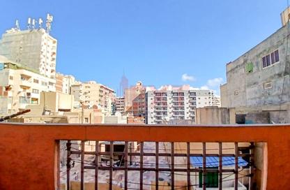 Apartment - 3 Bedrooms - 2 Bathrooms for sale in Doctor Ahmed Riad St. - Seyouf - Hay Sharq - Alexandria