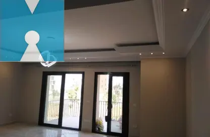 شقة - 3 غرف نوم - 3 حمامات للايجار في ذا كورت ياردز - كمبوندات الشيخ زايد - الشيخ زايد - الجيزة