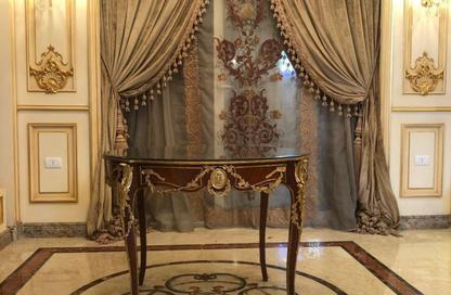 فيلا - 4 غرف نوم - 4 حمامات للبيع في رويال سيتي - كمبوندات الشيخ زايد - الشيخ زايد - الجيزة