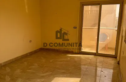 Apartment - 3 Bedrooms - 1 Bathroom for rent in Area D - Ganoob El Acadimia - New Cairo City - Cairo