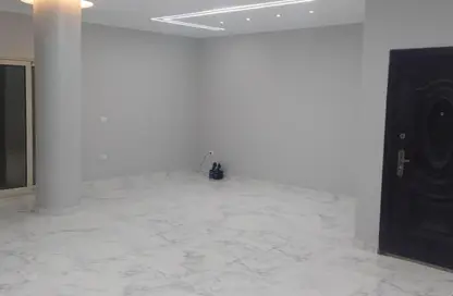 Apartment - 3 Bedrooms - 2 Bathrooms for rent in Street 17 - District 5 - The 5th Settlement - New Cairo City - Cairo