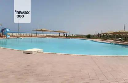 فيلا - 3 غرف نوم - 2 حمامات للبيع في السراب ( شاطئ الميراج ) - قسم برج العرب - الساحل الشمالي