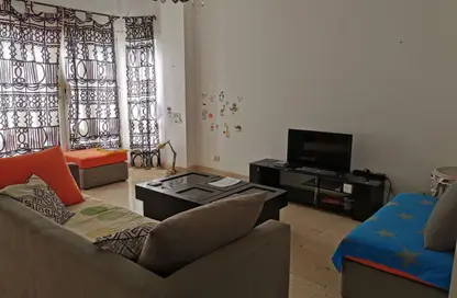 شقة - 3 غرف نوم - 3 حمامات للبيع في 6 ويست - بيفرلي هيلز - كمبوندات الشيخ زايد - الشيخ زايد - الجيزة