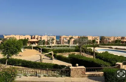 Chalet - 2 Bedrooms - 2 Bathrooms for sale in Empire Resort - Al Ain Al Sokhna - Suez