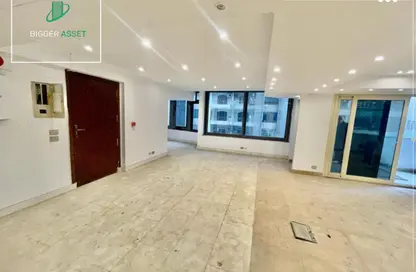 مساحات مكتبية - 6 غرف نوم - 2 حمامات للايجار في شارع 200 - دجلة - حي المعادي - القاهرة