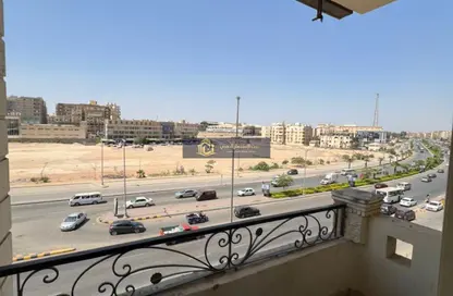 شقة - 3 غرف نوم - 2 حمامات للبيع في المحور المركزي - الحي الاول - مدينة 6 أكتوبر - الجيزة