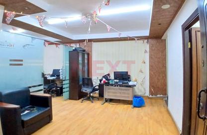 Apartment - 4 Bedrooms - 2 Bathrooms for sale in Kafr Abdo St. - Kafr Abdo - Roushdy - Hay Sharq - Alexandria
