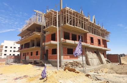 Apartment - 2 Bedrooms - 2 Bathrooms for sale in Bait Alwatan - The 5th Settlement - New Cairo City - Cairo