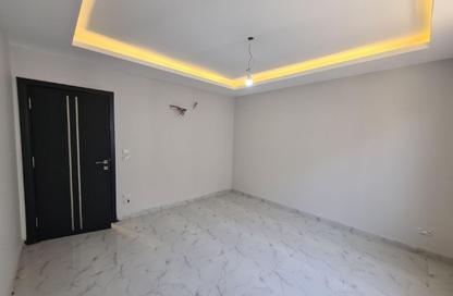 Apartment - 3 Bedrooms - 2 Bathrooms for rent in Galleria Moon Valley - South Investors Area - New Cairo City - Cairo
