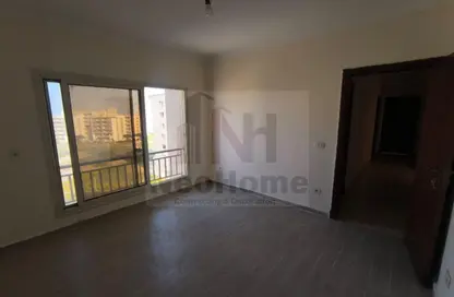 شقة - 3 غرف نوم - 2 حمامات للايجار في مدينة وصال - كمبوندات الشروق - مدينة الشروق - القاهرة