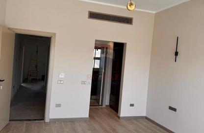 Twin House - 4 Bedrooms - 2 Bathrooms for rent in New Giza - Cairo Alexandria Desert Road - 6 October City - Giza
