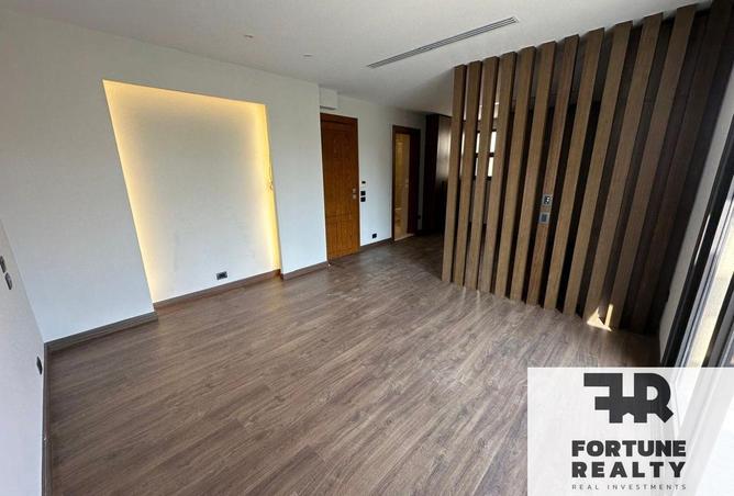 63637267 - Property Image 3