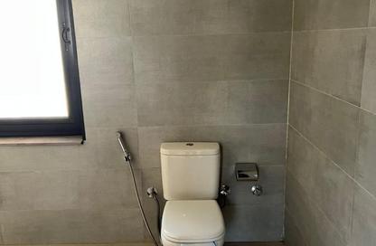 Apartment - 3 Bedrooms - 3 Bathrooms for sale in The Water Way - North Investors Area - New Cairo City - Cairo