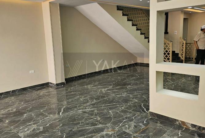 8634522 - Property Image 2