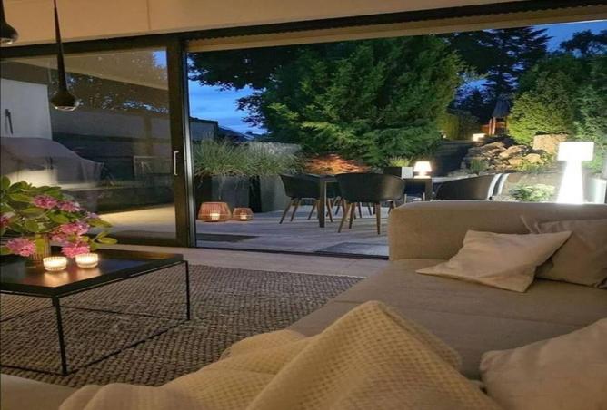 8711605 - Property Image 2