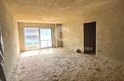 Apartment - 2 Bedrooms - 2 Bathrooms for sale in El Patio Oro - 5th Settlement Compounds - The 5th Settlement - New Cairo City - Cairo