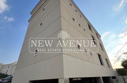 Whole Building - Studio - 4 Bathrooms for rent in Green Heights - 26th of July Corridor - 6 October City - Giza