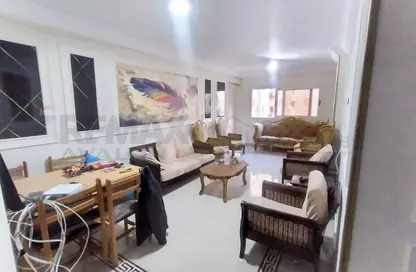 Apartment - 2 Bedrooms - 1 Bathroom for sale in Cleopatra - Hay Sharq - Alexandria