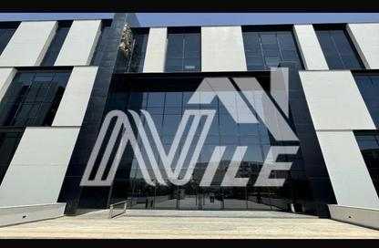 Office Space - 3 Bedrooms - 3 Bathrooms for sale in Hyde Park Business District Mall - South Teseen St. - The 5th Settlement - New Cairo City - Cairo