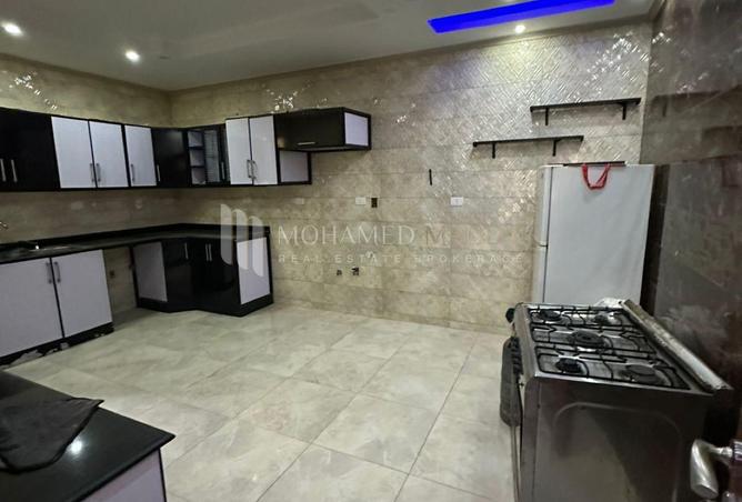 8563738 - Property Image 3