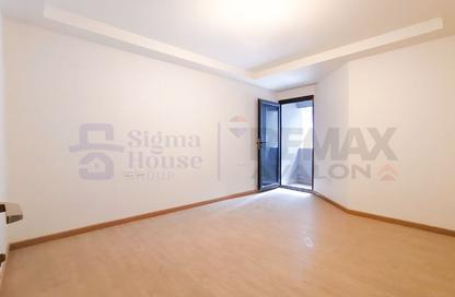 Apartment - 3 Bedrooms - 2 Bathrooms for rent in Sky line - Smouha - Hay Sharq - Alexandria