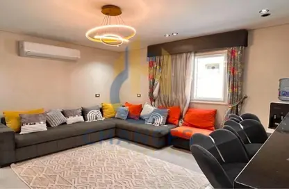 Apartment - 2 Bedrooms - 2 Bathrooms for sale in Al Laselky St. - El Laselky - New Maadi - Hay El Maadi - Cairo