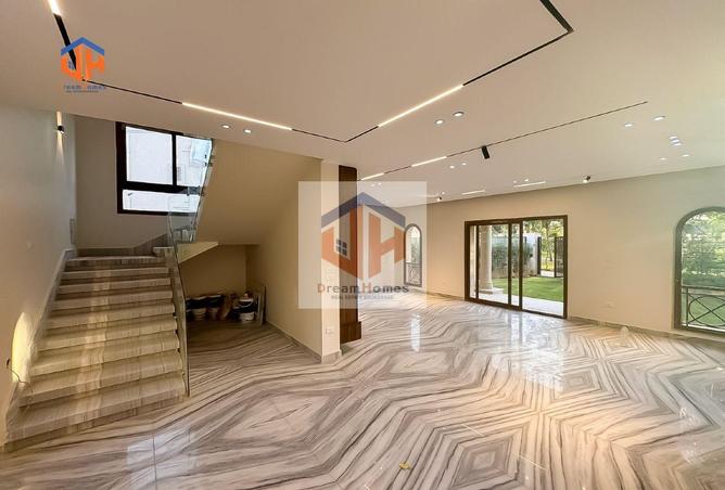 8702800 - Property Image 2