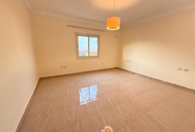 52442875 - Property Image 2