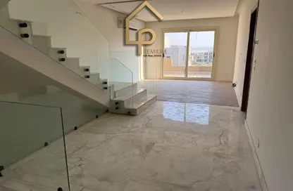 فيلا - 4 غرف نوم - 5 حمامات للايجار في جولف فيوز - طريق مصر اسكندرية الصحراوي - مدينة 6 أكتوبر - الجيزة