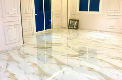 شقة - 3 غرف نوم - 2 حمامات للايجار في عمارات البنفسج - البنفسج - مدينة القاهرة الجديدة - القاهرة