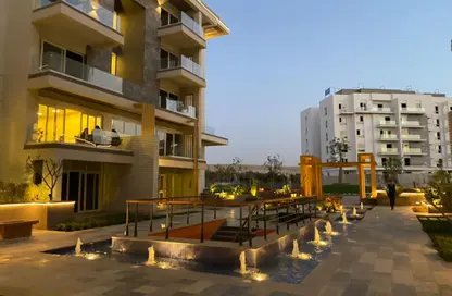 Apartment - 2 Bedrooms - 2 Bathrooms for sale in Mountain View iCity - 5th Settlement Compounds - The 5th Settlement - New Cairo City - Cairo