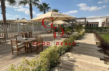 شاليه - 2 غرف نوم - 2 حمامات للبيع في ازها الساحل الشمالي - راس الحكمة - الساحل الشمالي