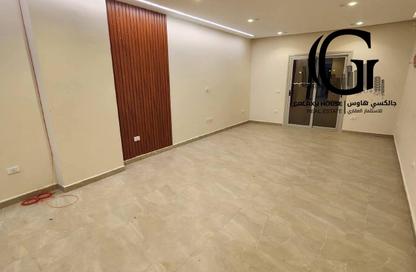 Apartment - 3 Bedrooms - 3 Bathrooms for sale in 6th Area East - Shorouk City - Cairo