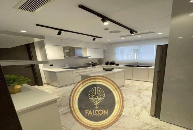 8643510 - Property Image 3